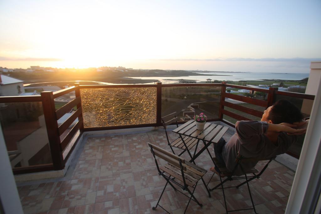 Malibu Oceanview Homestay Magong Chambre photo