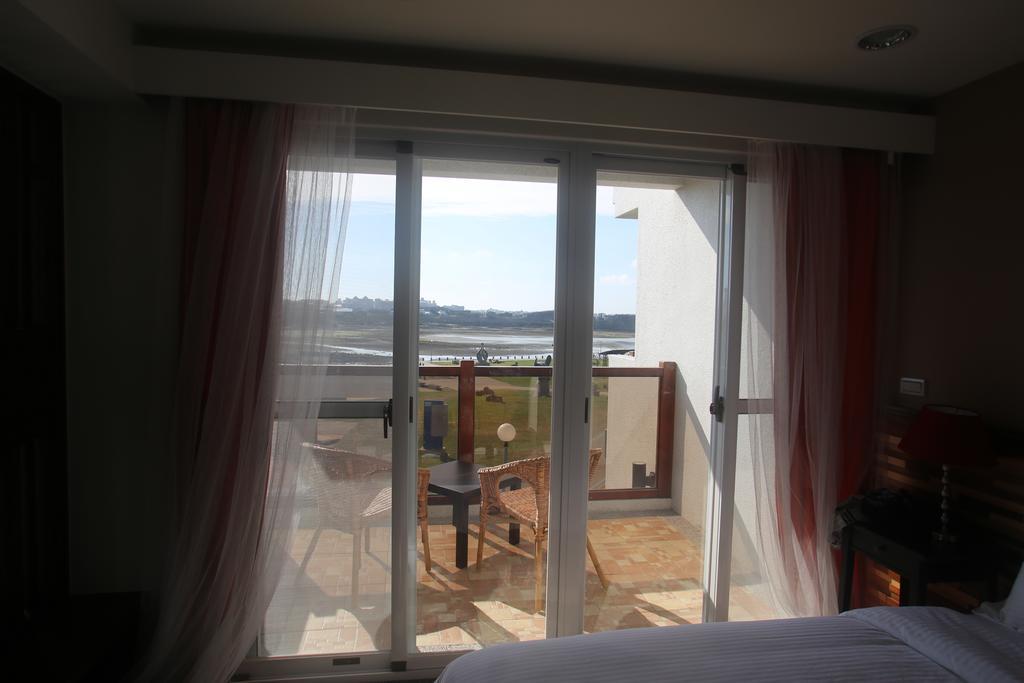 Malibu Oceanview Homestay Magong Chambre photo