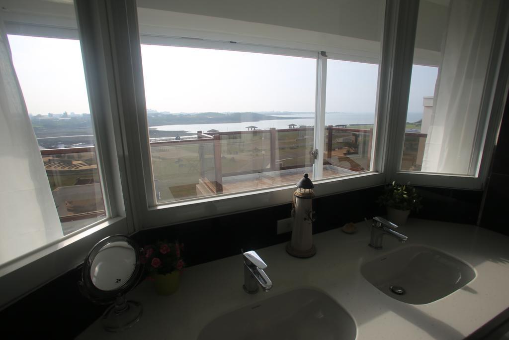 Malibu Oceanview Homestay Magong Extérieur photo