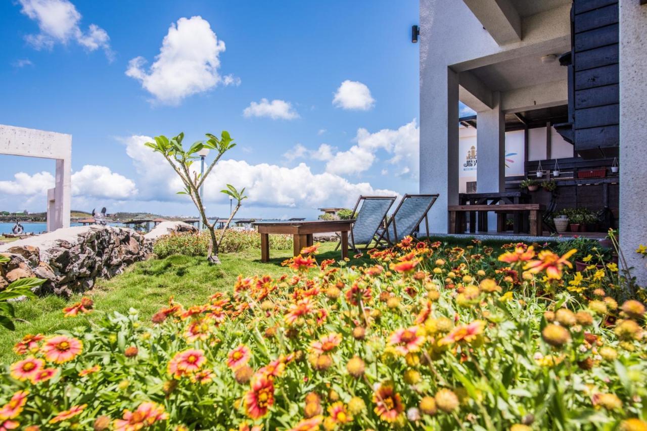 Malibu Oceanview Homestay Magong Extérieur photo