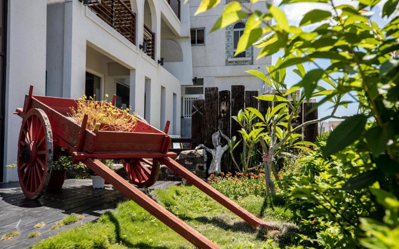 Malibu Oceanview Homestay Magong Extérieur photo